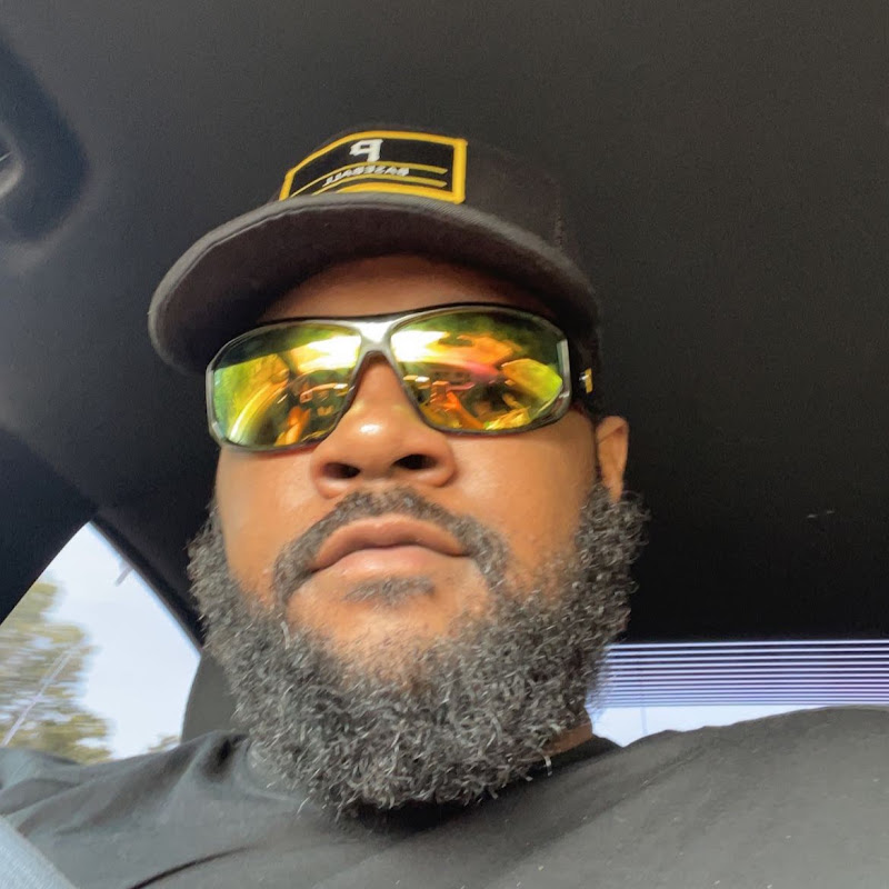 Photo of Davonta Abernathy